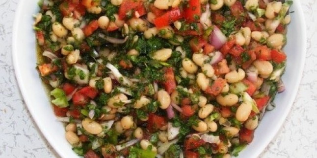 İftarlık: Kuru Fasulye Salatası Tarifi