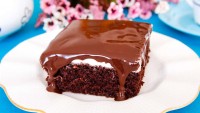 Aşk Acısına İyi Gelir: Çikolatalı Islak Kek Tarifi