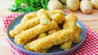 Çocuklar Bayılacak: Kahvaltılık Çubuk Patates Tarifi