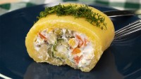 Kumpiri Hatırlatır: Rulo Patates Salatası Tarifi