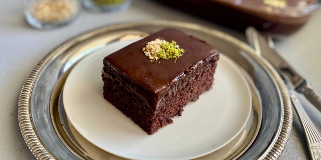 Çikolata Severlere: Kara Gelin Pastası Tarifi