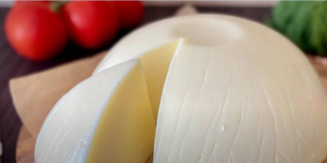Hazırını Aratmıyor: 1 Kilo Sütten 1,5 Kilo Kaşar Peyniri Tarifi