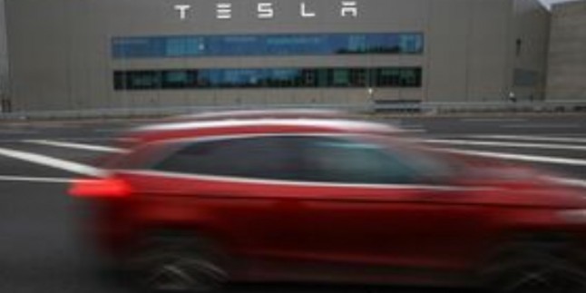 Stolen Tesla Battery Technology Peddled on YouTube, US Says