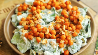 Kaşık Kaşık Yersin: Yoğurtlu Nohutlu Semizotu Salatası Tarifi 