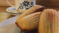 Fransa’dan Geldi: Madlen  Kek ( Madeleines) Tarifi