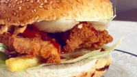 Hazırını Aratmaz : Ev Yapımı Tavuk Burger Tarifi