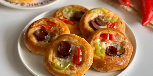 Herkesin Favorisi Olacak: Mayasız Pizza Poğaça Tarifi